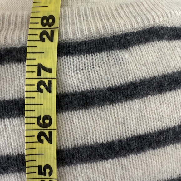 Cute, Striped Aqua Cashmere Tunic-Length Sweater, Crew-Neck, Cream/Black, Wom. M - Picture 8 of 10